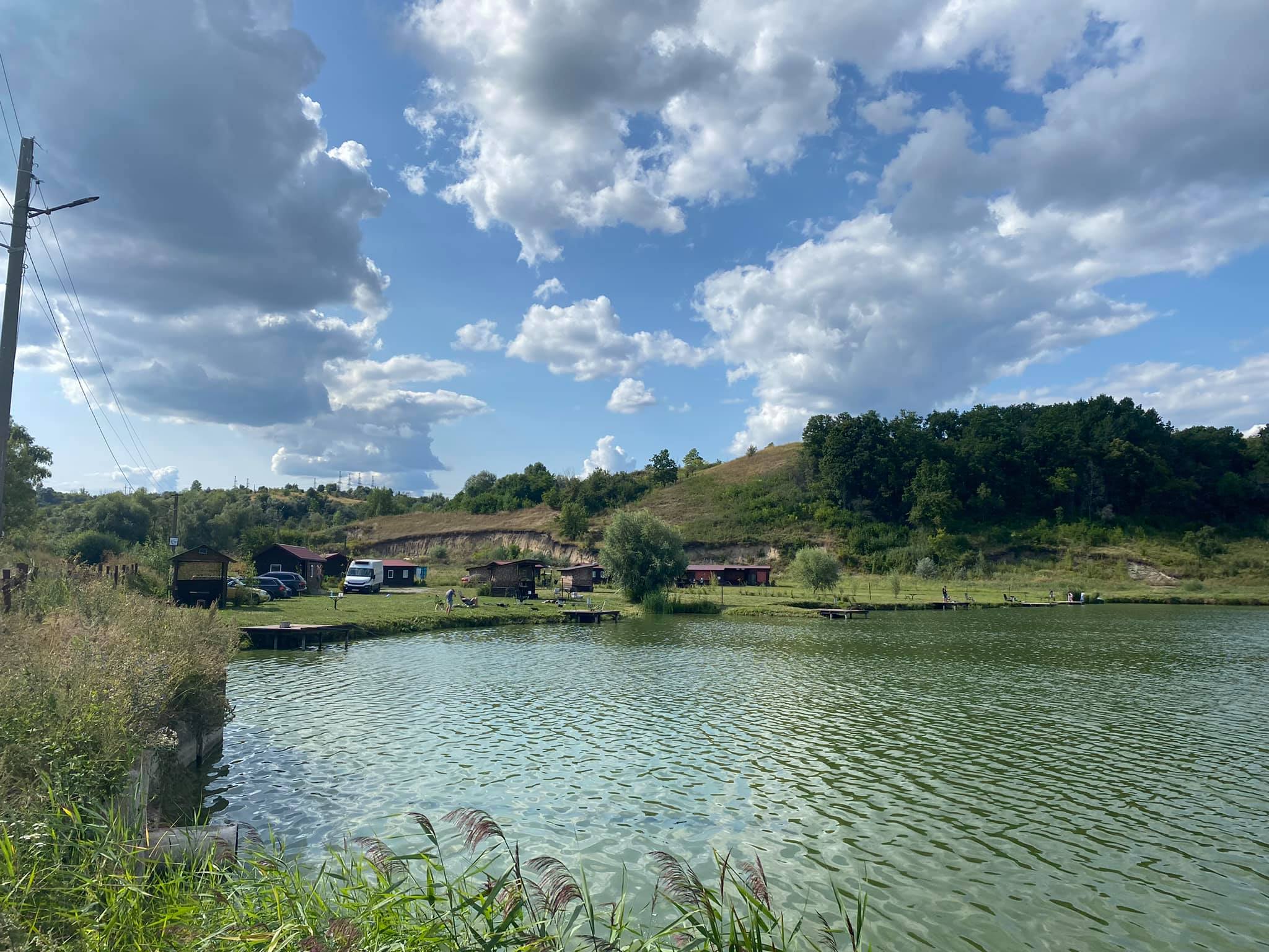 «Місце Рибне» — платна рибалка в Обухівському районі