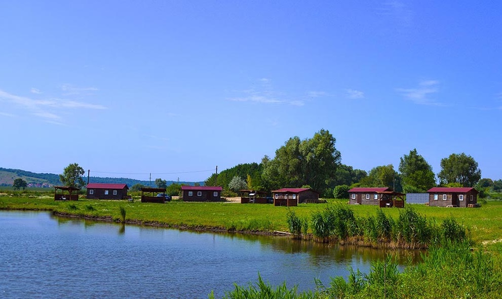 Рибне місце — Риболовля та відпочинок у Гореничах